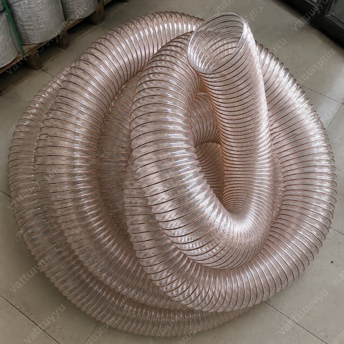 Ống hút bụi PU lõi đồng phi 125mm chống tĩnh điện - ảnh thực tế cuộn ống PU lõi đồng