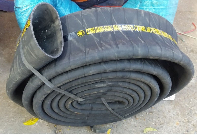 Ứng dụng thực tế của ống cao su chống nổ trong các ngành công nghiệp