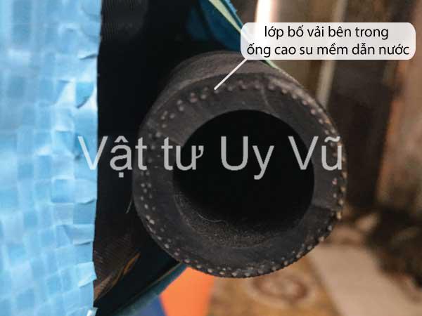 Ống cao su có lớp bố vải bên trong