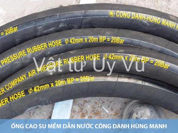 Ống cao su mềm dẫn nước