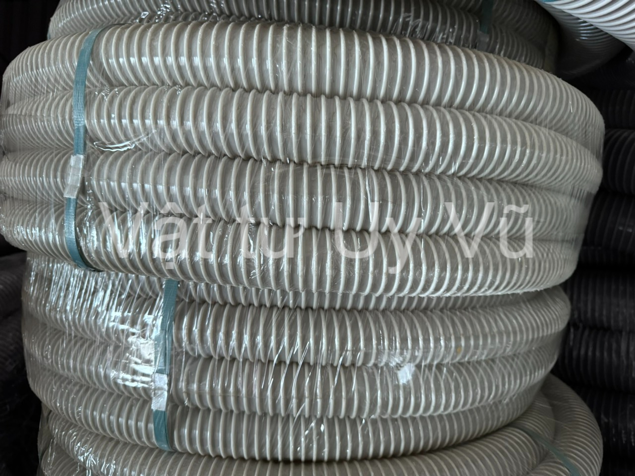 ống hút bụi gân nhựa 80mm