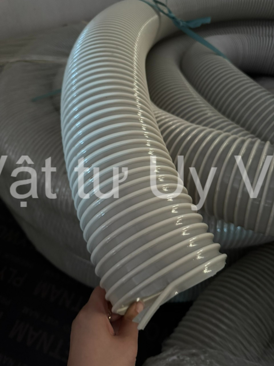 ống hút bụi gân nhựa 25mm