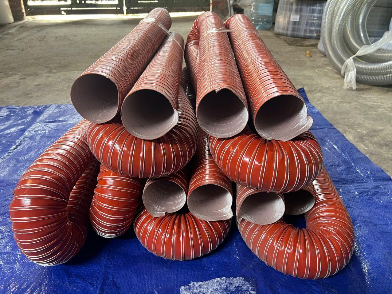 Ống silicone chịu nhiệt phi 90 giao hàng toàn quốc