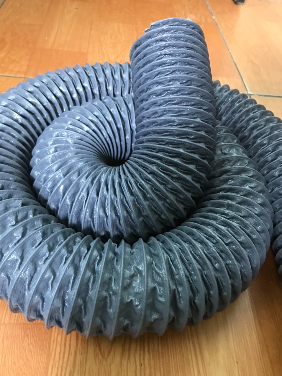Ống gió mềm vải làm từ Polyeste